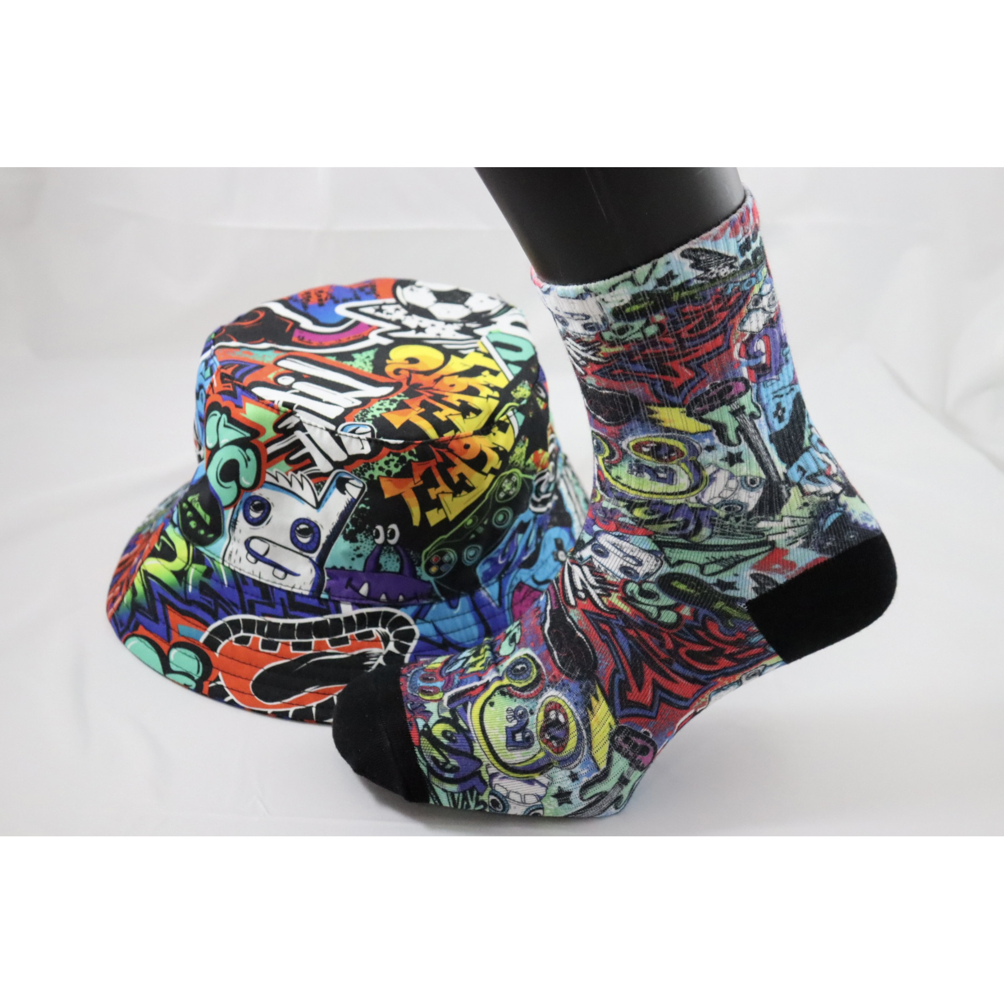 PACK GORRO 59Y CALCETINES FANTASIA